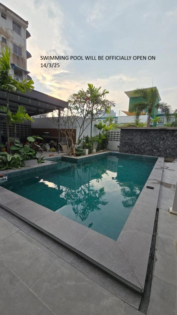 Jonker Street New Cozy Home 20Pax Swimming Pool Karaoke Malacca Exterior photo